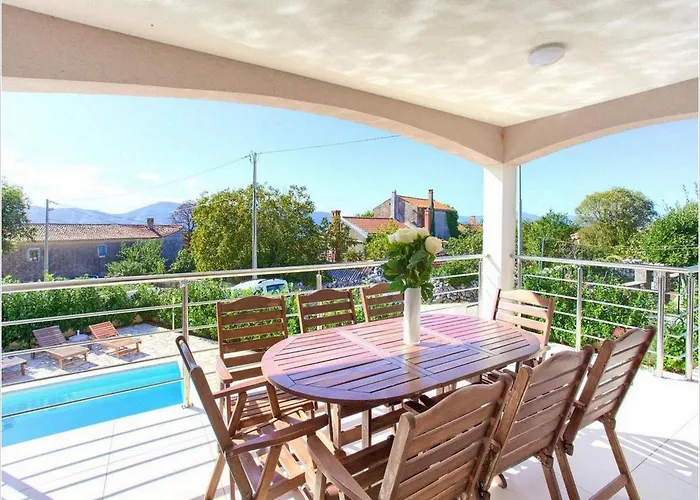 Isabella - Four Bedroom With Swimming Pool Villa *