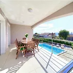 Isabella - Four Bedroom With Swimming Pool 빌라 *