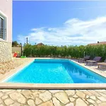 Isabella - Four Bedroom With Swimming Pool 빌라 Linardići