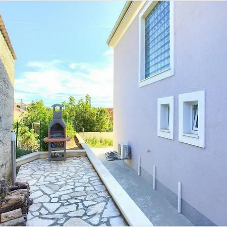 빌라 Isabella - Four Bedroom With Swimming Pool *